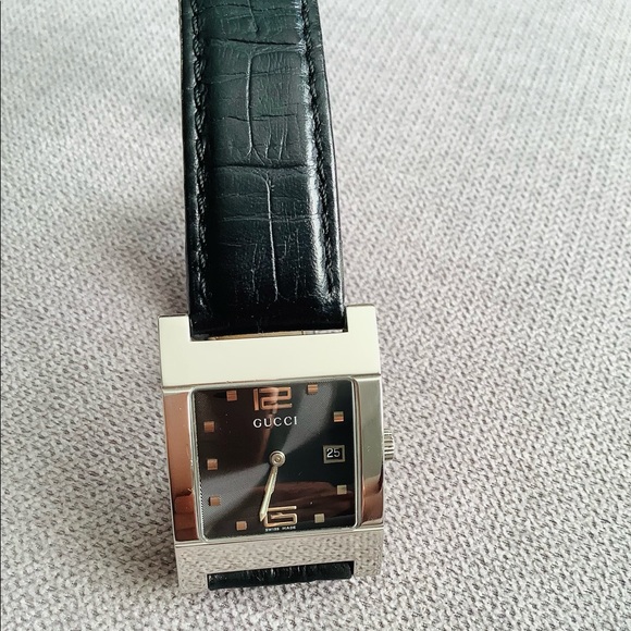 GORGEOUS Mens GUCCI BLACK dial watch 🔥🔥 - Picture 11 of 14